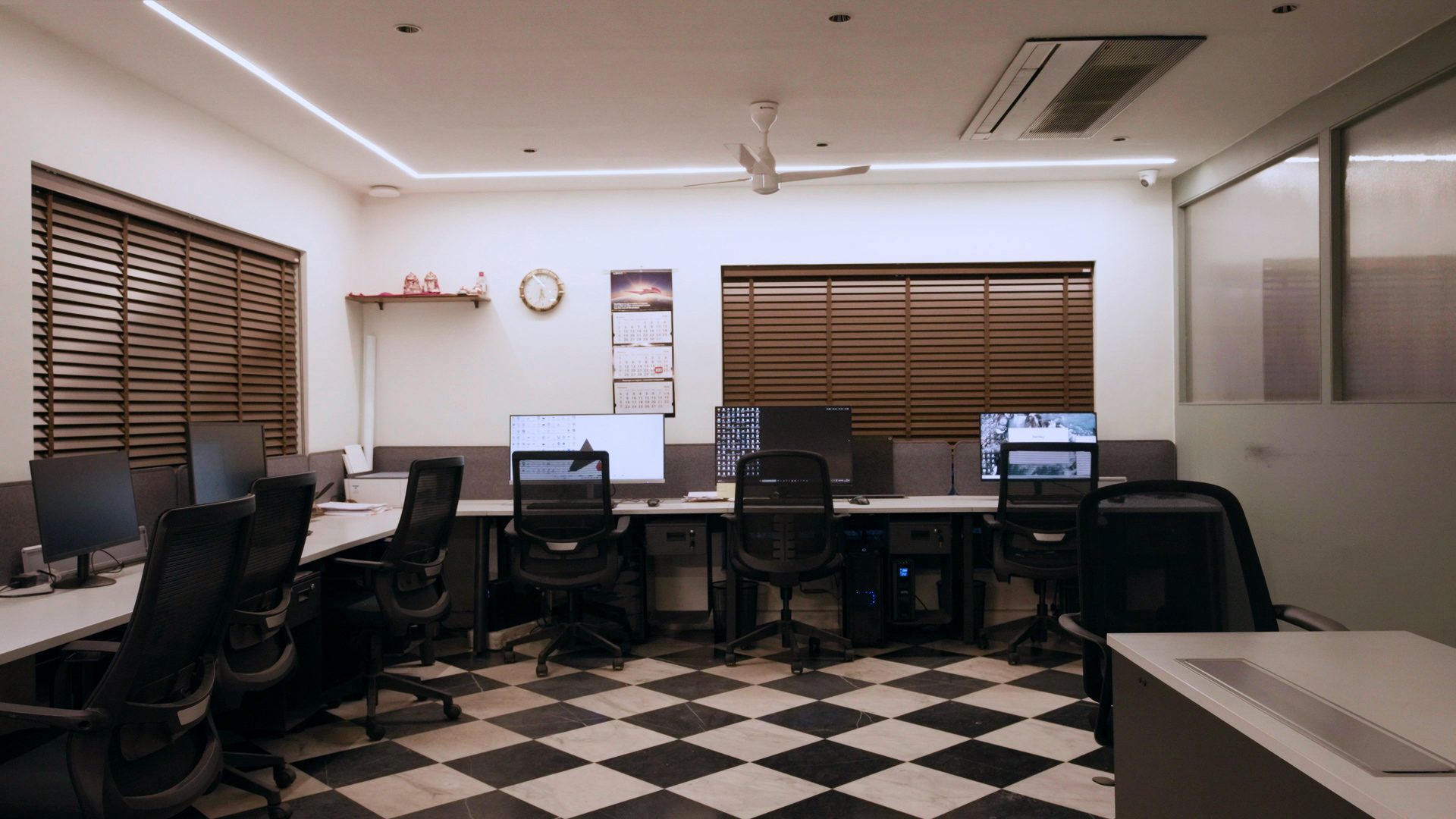 Office workspace interior design, Kolkata